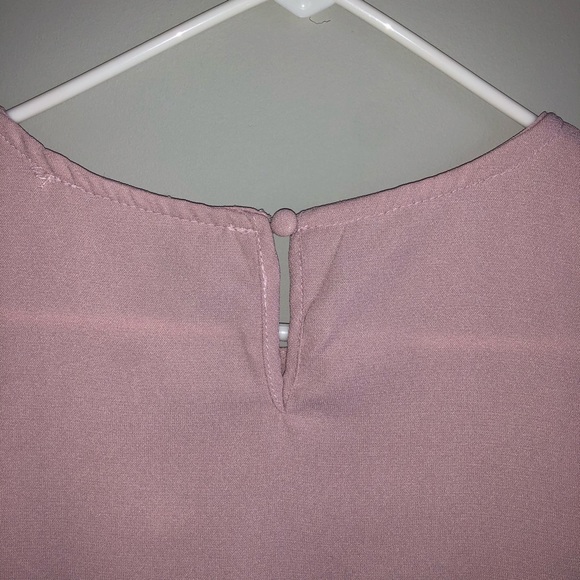 Super cute classy blouse - Picture 3 of 3